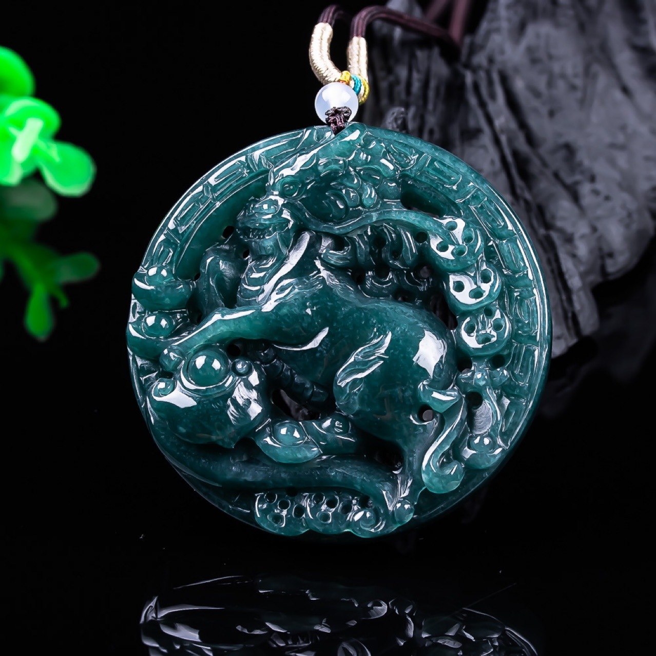 Burmese Jadeite Dragon Pendant - Women Accessories To Gift recension och pris