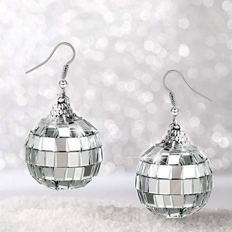 A52E Vintage Dangle Earrings D - Women'S Accessories In The 70S recension och pris