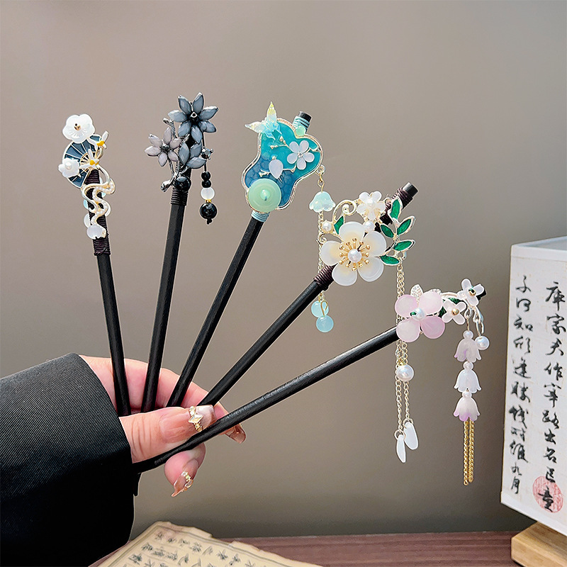 Classic Tassel Hair Stick Blac - Pearl Hair Pin recension och pris